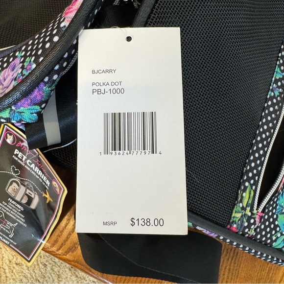 NWT Betsey Johnson Black White Pink Pet Travel Carrier TSA Approved Up To 16lbs - Picture 9 of 12